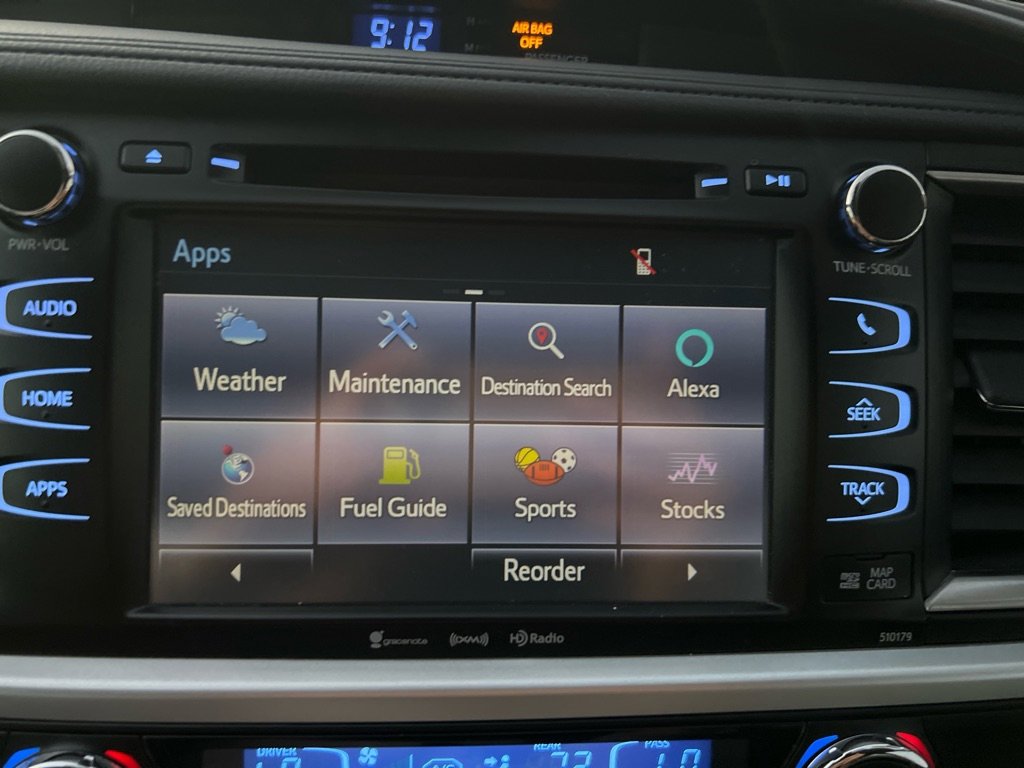 Used 2017 Toyota Highlander XLE image 27