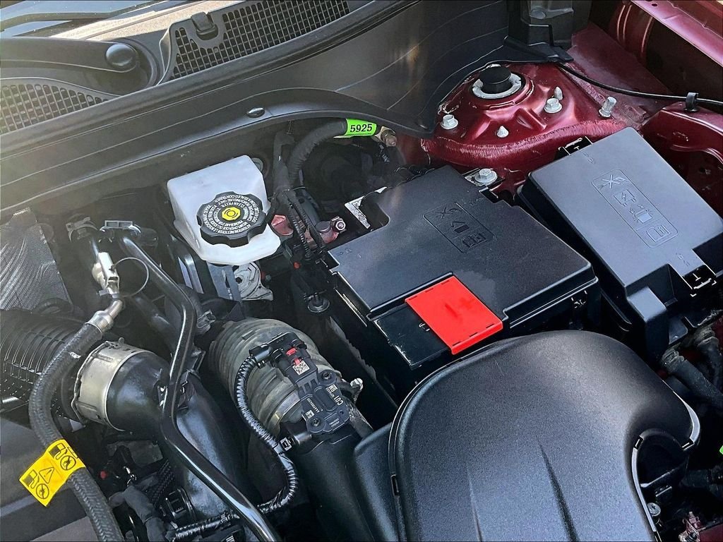Used 2024 Chevrolet Trax RS FWD image 28
