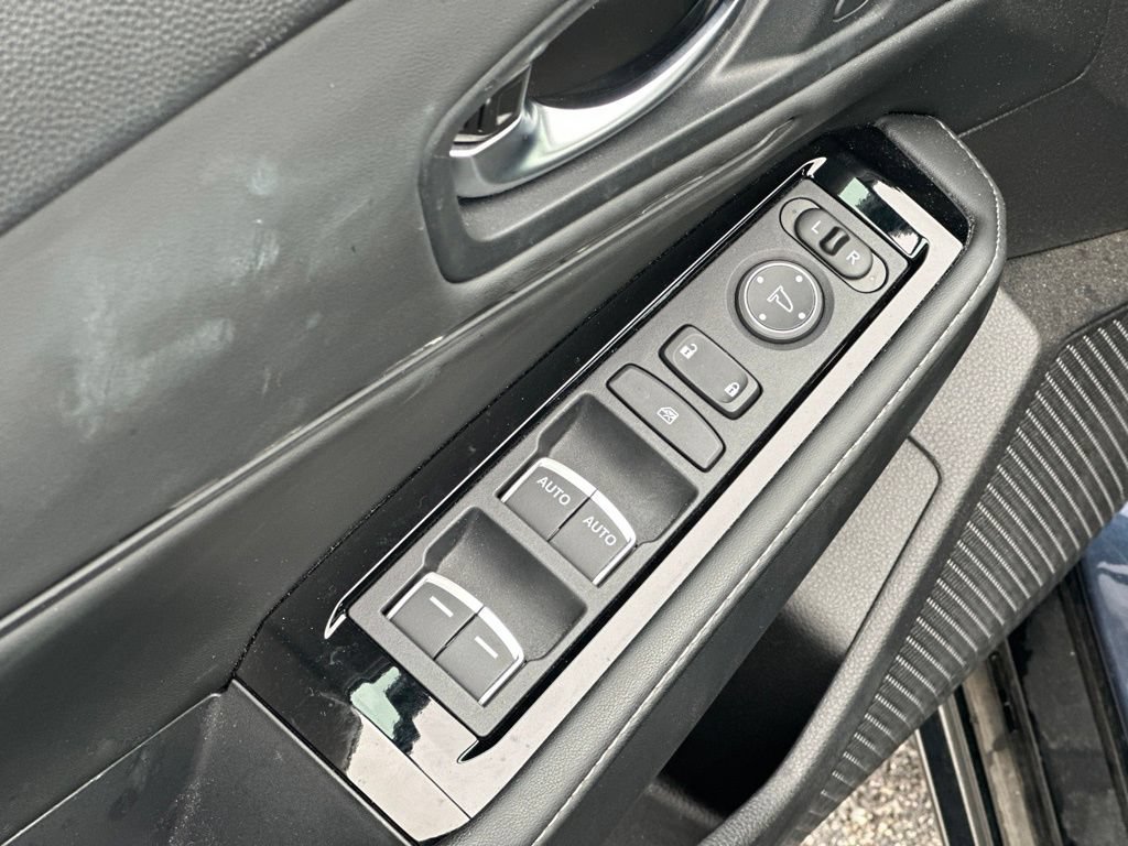 Used 2023 Honda Accord Touring image 16