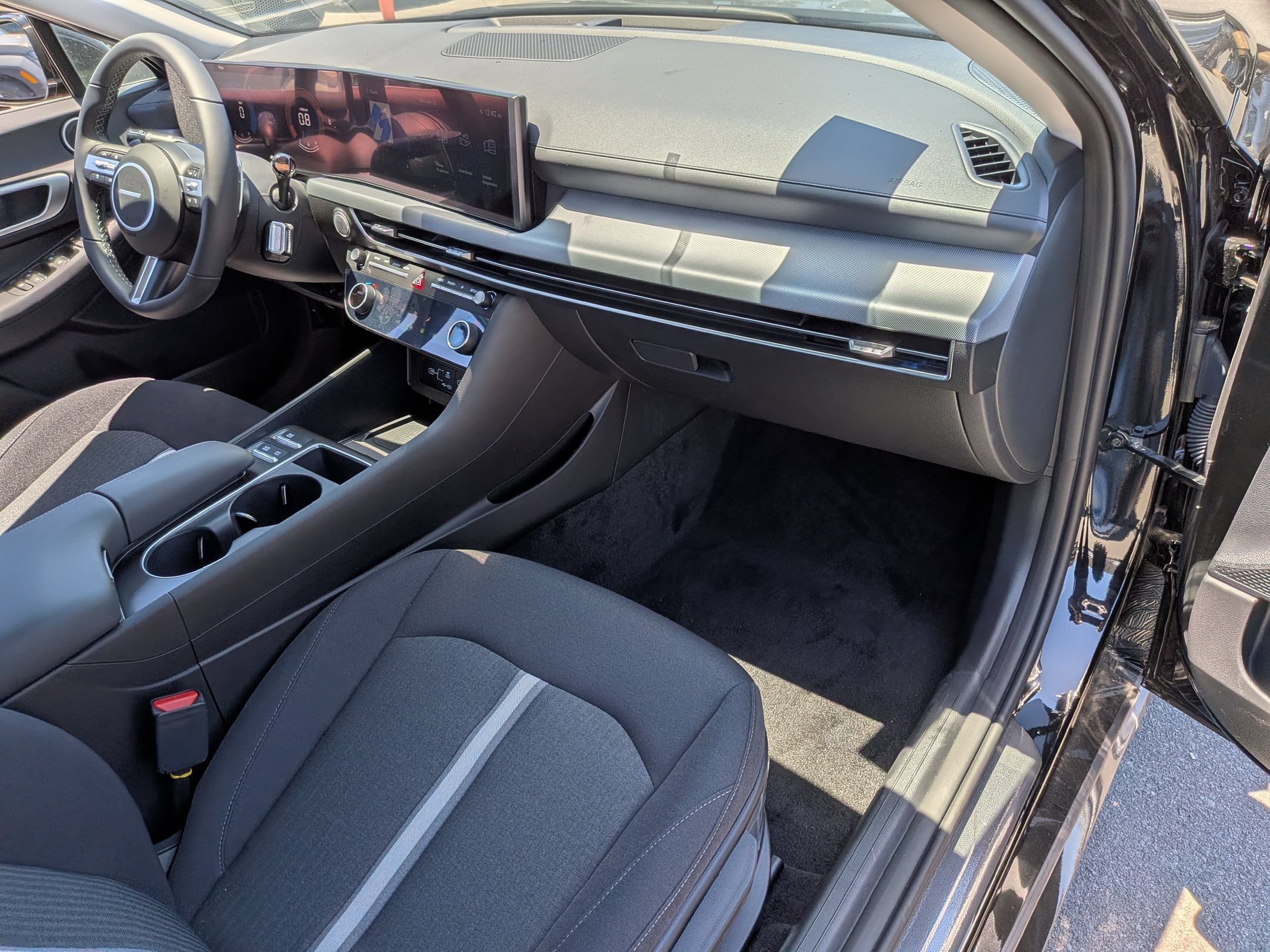 New 2026 Hyundai Sonata SEL FWD image 24
