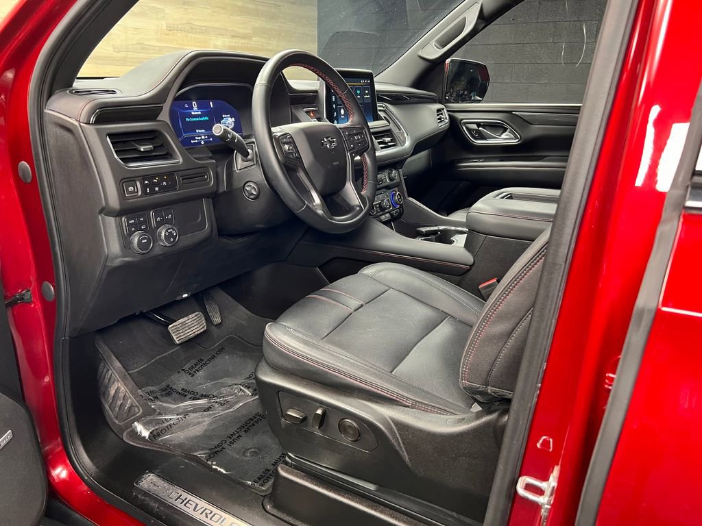 Used 2023 Chevrolet Tahoe RST w/ Luxury Package AWD/4WD image 3