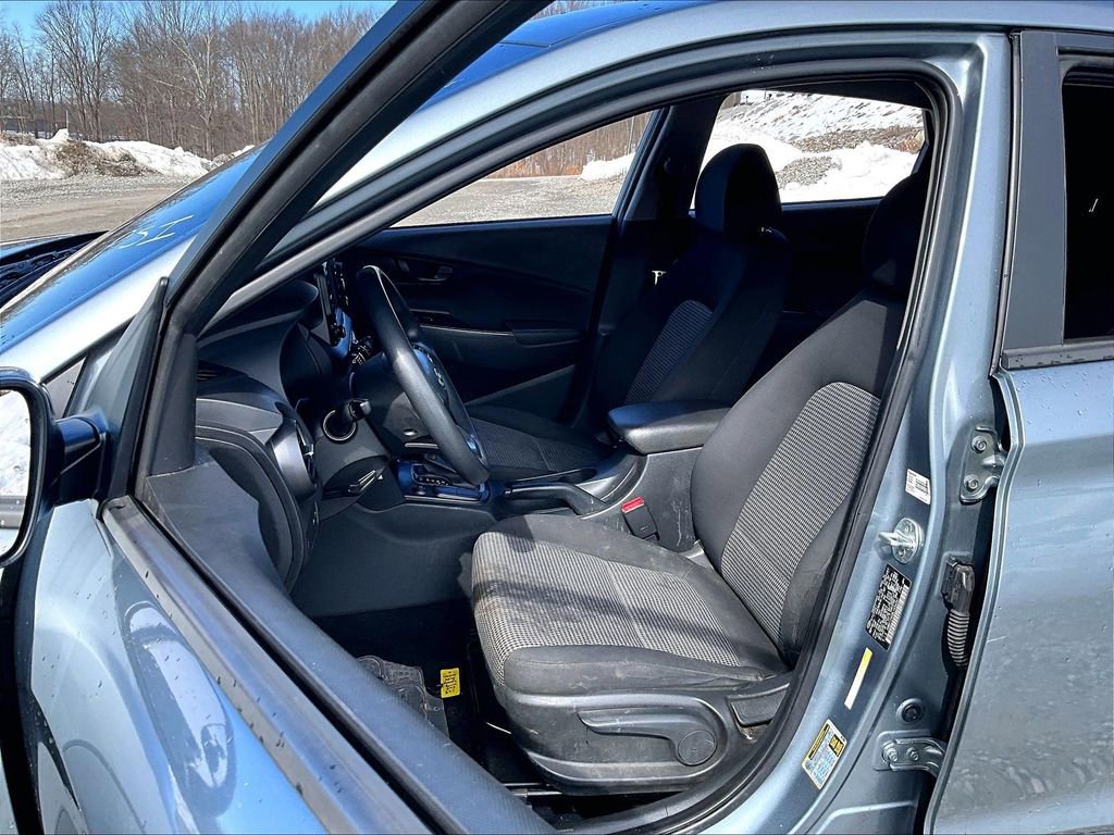 Used 2020 Hyundai Kona SE image 23