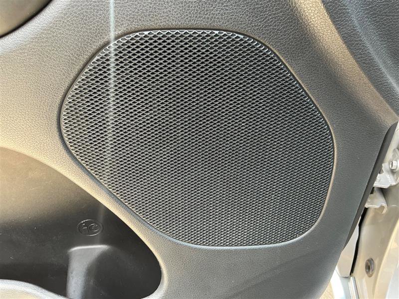 Used 2015 Jeep Grand Cherokee Overland image 27