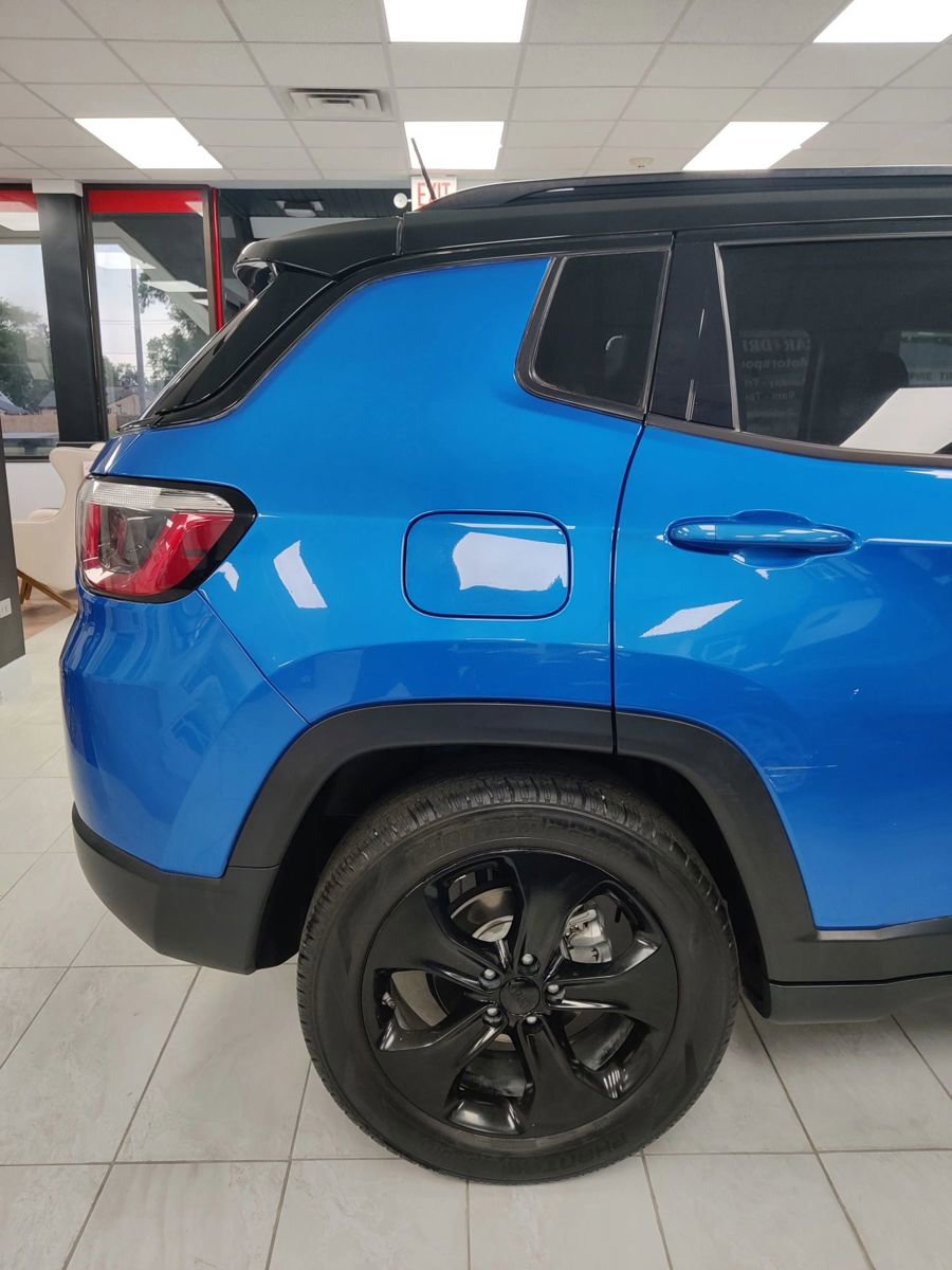 Used 2020 Jeep Compass Latitude FWD image 5