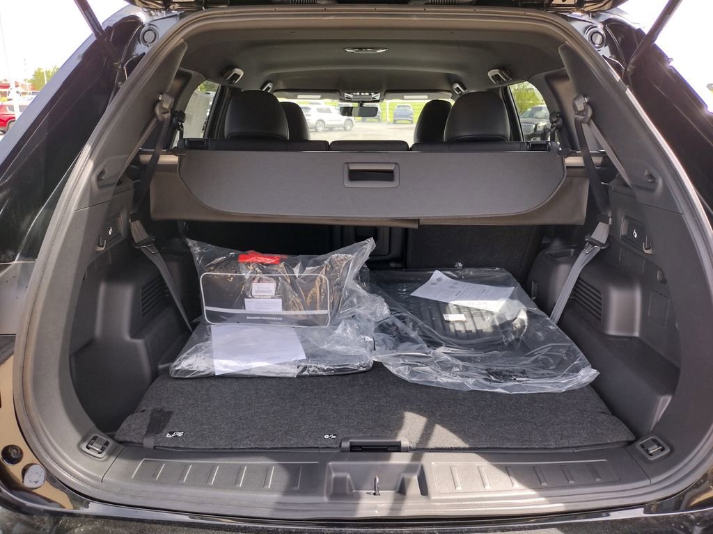 New 2026 Mitsubishi Outlander LE AWD/4WD image 9
