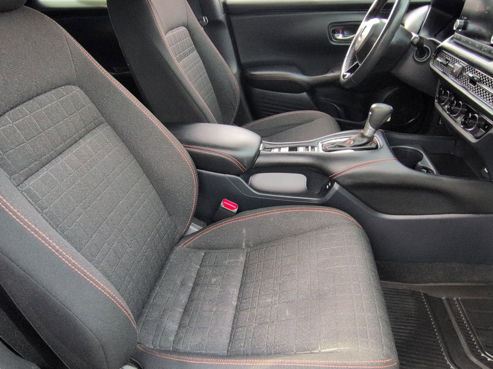 Used 2024 Honda HR-V Sport image 32