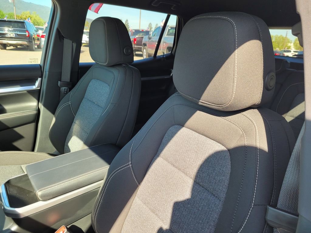 New 2026 GMC Terrain Elevation w/ Black Edition FWD image 12