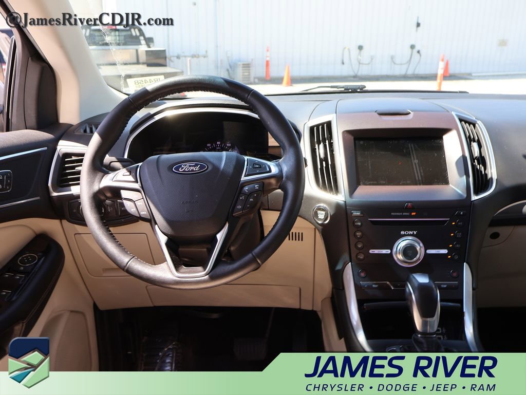 Used 2018 Ford Edge Titanium w/ Technology Package AWD/4WD image 19