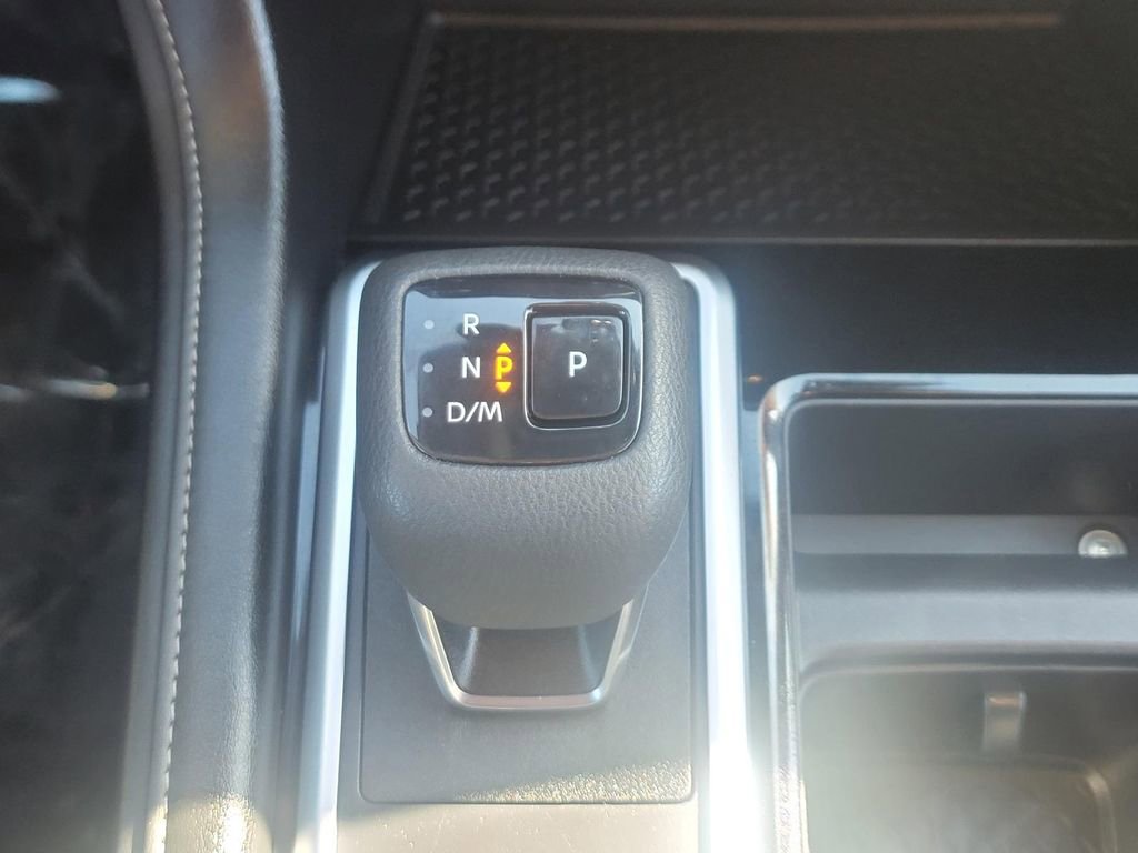 Used 2024 Nissan Pathfinder SV AWD/4WD image 23