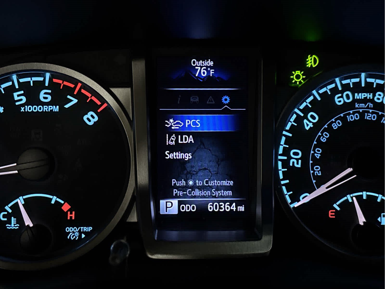 Certified 2020 Toyota Tacoma SR5 AWD/4WD image 9