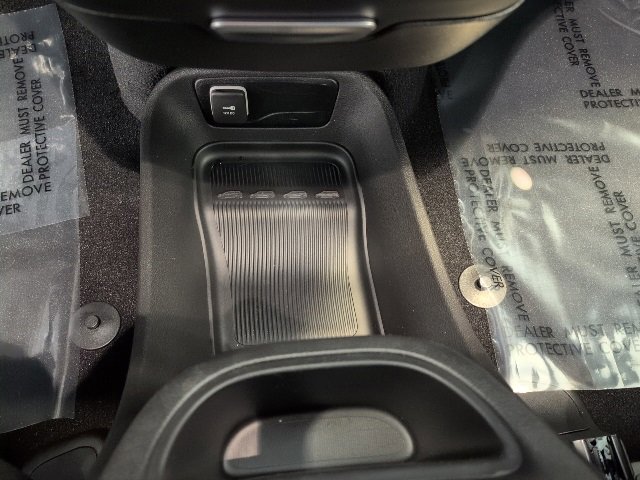 New 2026 Chrysler Pacifica Select image 23