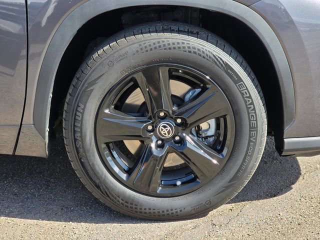 Used 2023 Toyota Highlander L image 8