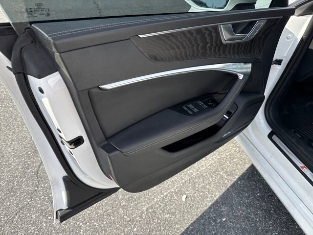 Used 2021 Audi A7 e Premium Plus w/ Executive Package image 10