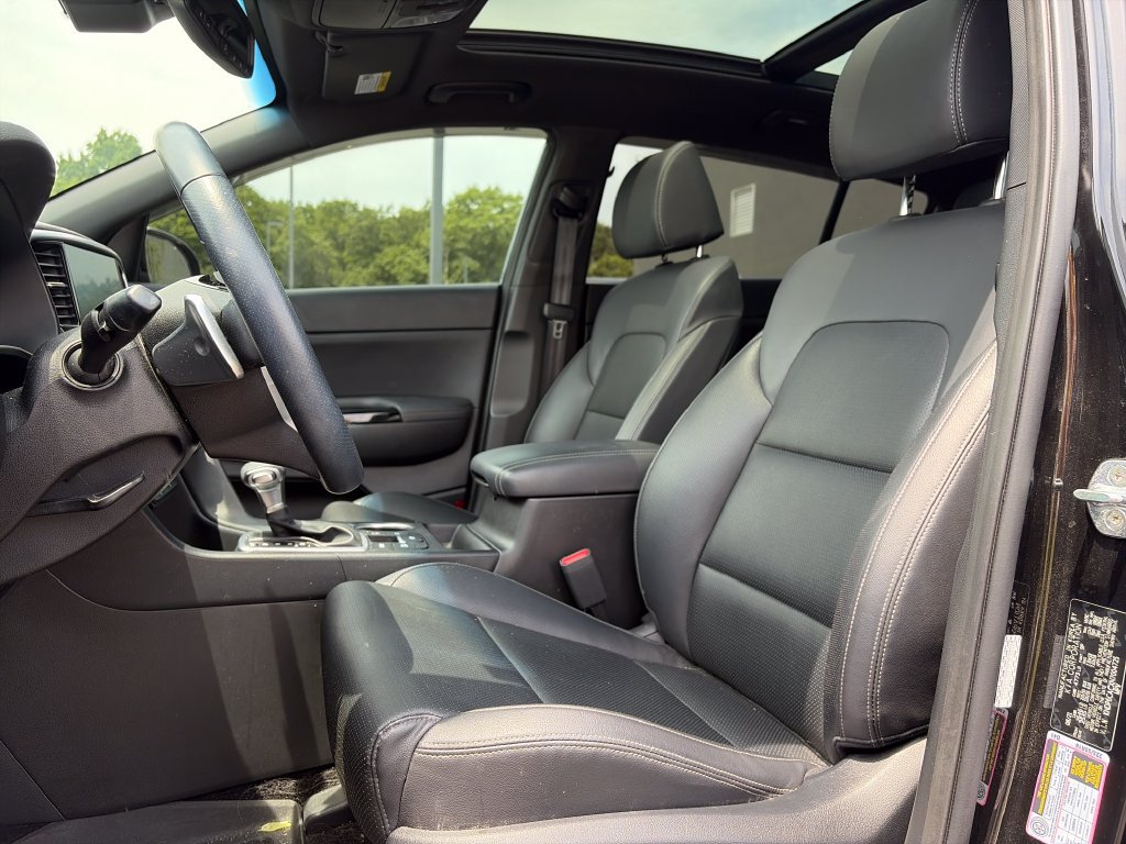 Used 2022 Kia Sportage Nightfall Edition w/ Nighfall AWD Premium Package image 18