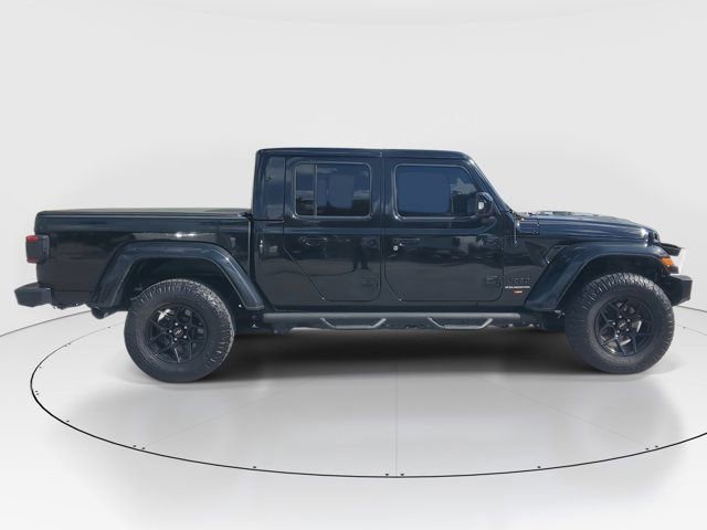 Used 2023 Jeep Gladiator Overland image 2