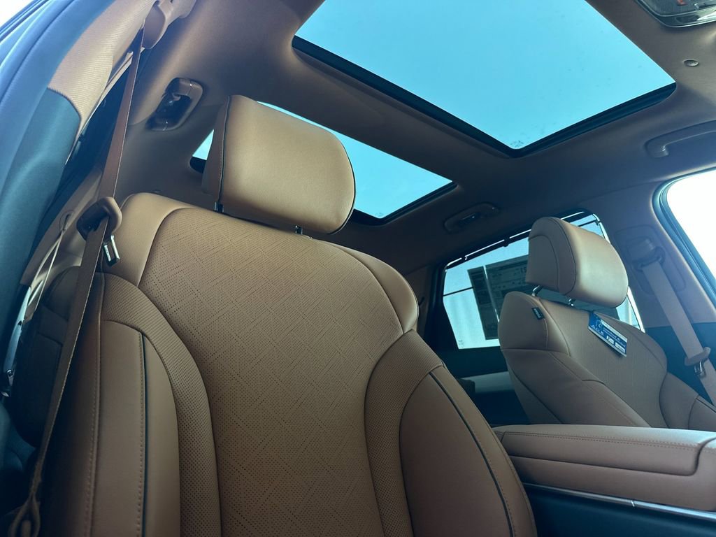 New 2026 Genesis GV80 2.5T Prestige AWD/4WD image 18