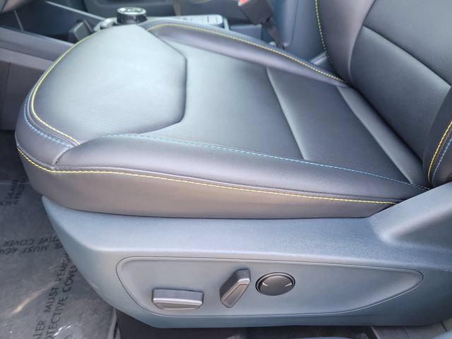 Used 2025 Ford Maverick Lobo AWD/4WD image 22