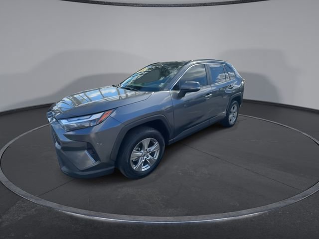Used 2025 Toyota RAV4 XLE w/ Convenience Package image 8