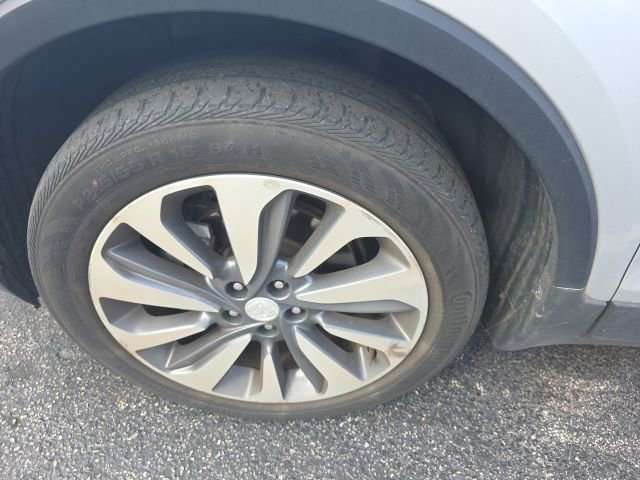 Used 2022 Buick Encore Preferred w/ Safety Package FWD image 8
