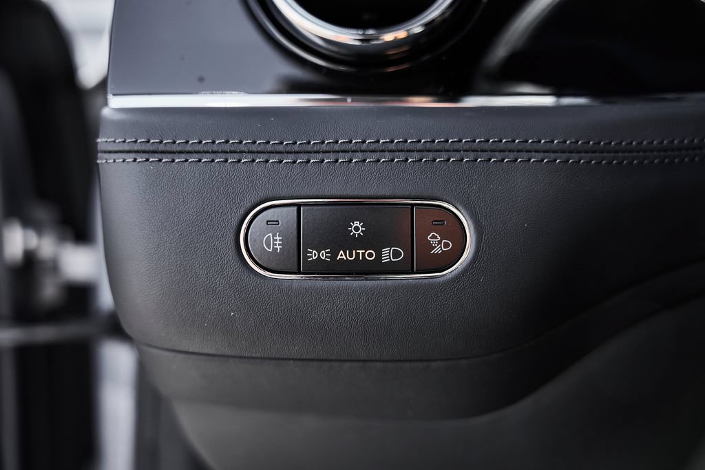 Used 2025 Bentley Bentayga AWD/4WD image 55