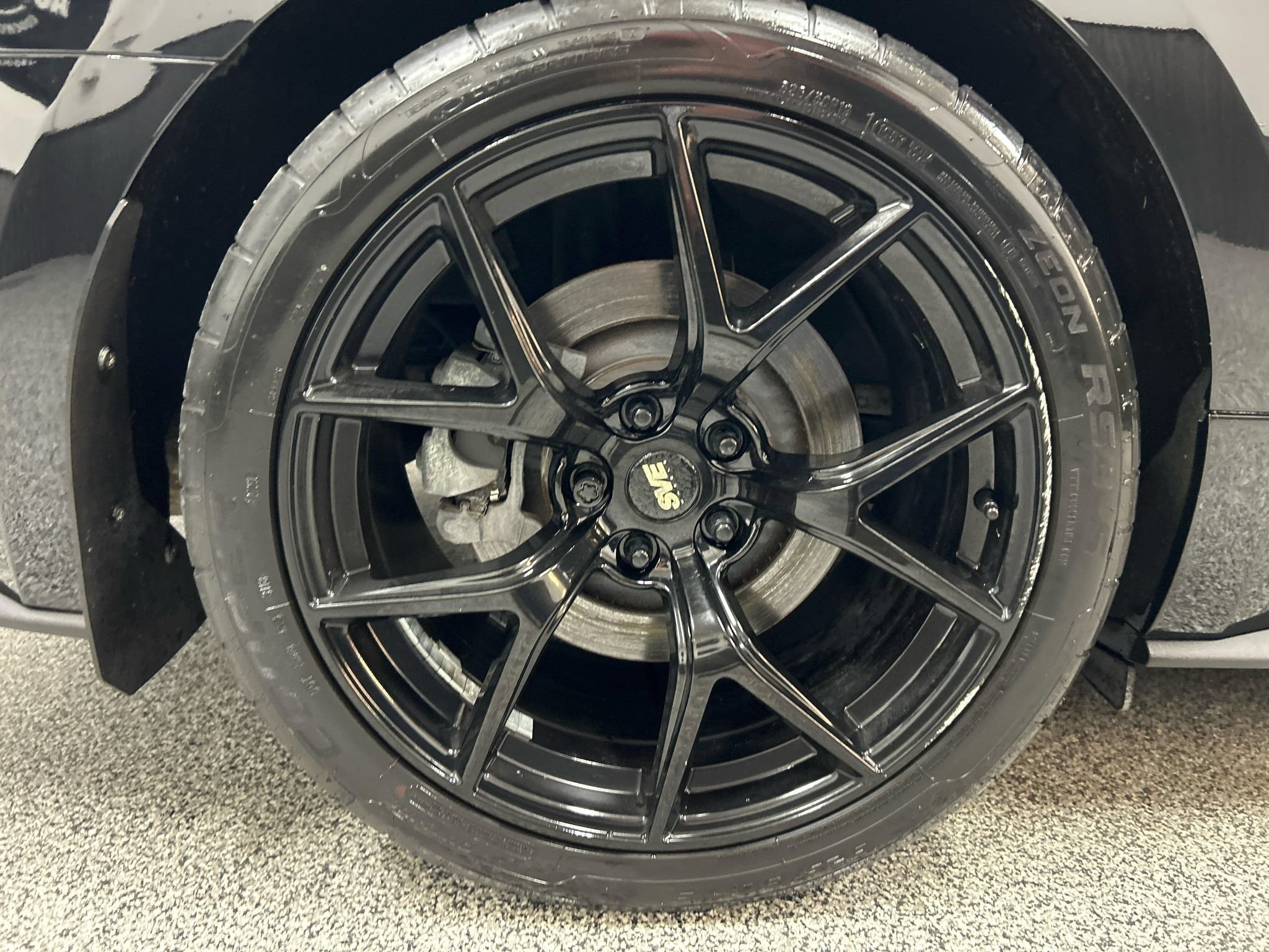 Used 2018 Ford Mustang Coupe RWD image 7