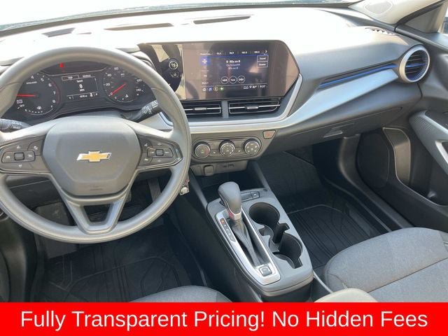Used 2026 Chevrolet Trax LS w/ LS Convenience Package FWD image 13