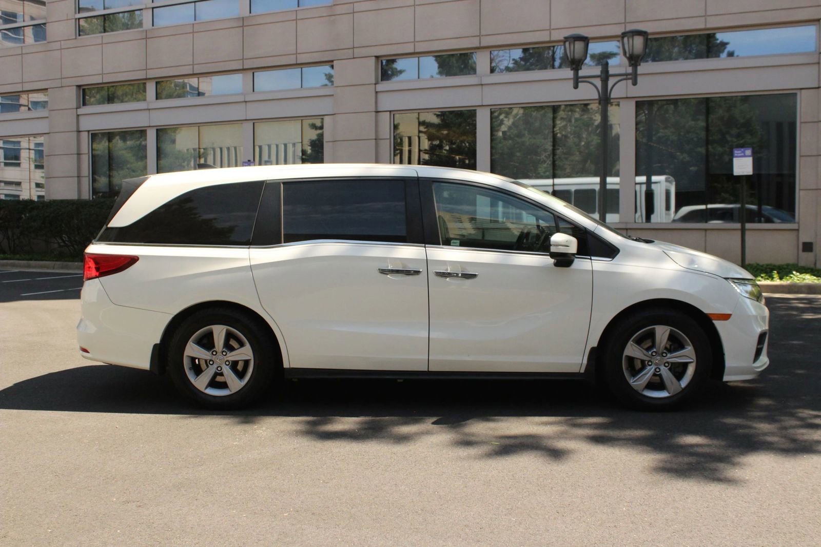 Used 2019 Honda Odyssey EX-L image 6