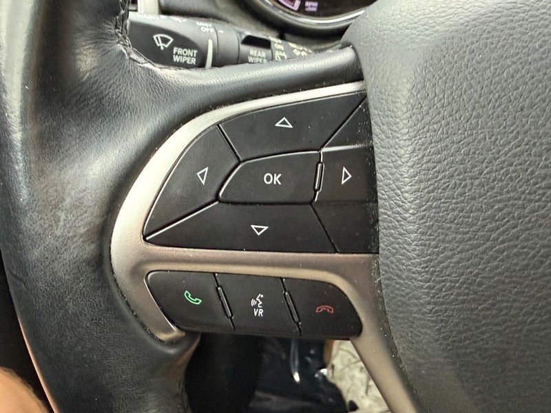 Used 2020 Jeep Grand Cherokee Limited AWD/4WD image 20