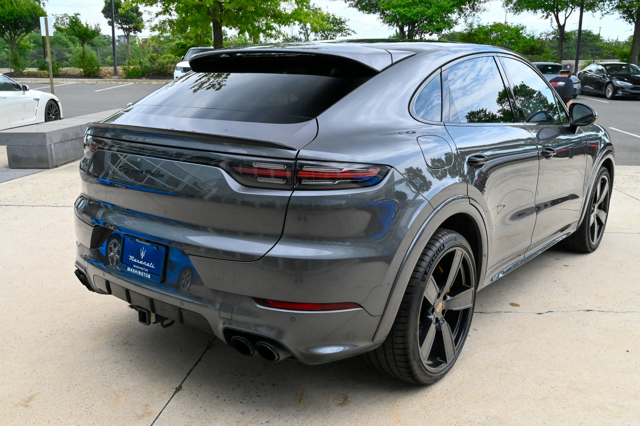 Used 2021 Porsche Cayenne Turbo AWD/4WD image 5