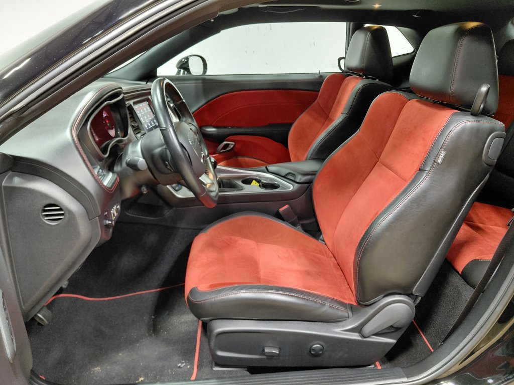 Certified 2022 Dodge Challenger R/T w/ Plus Package RWD image 15