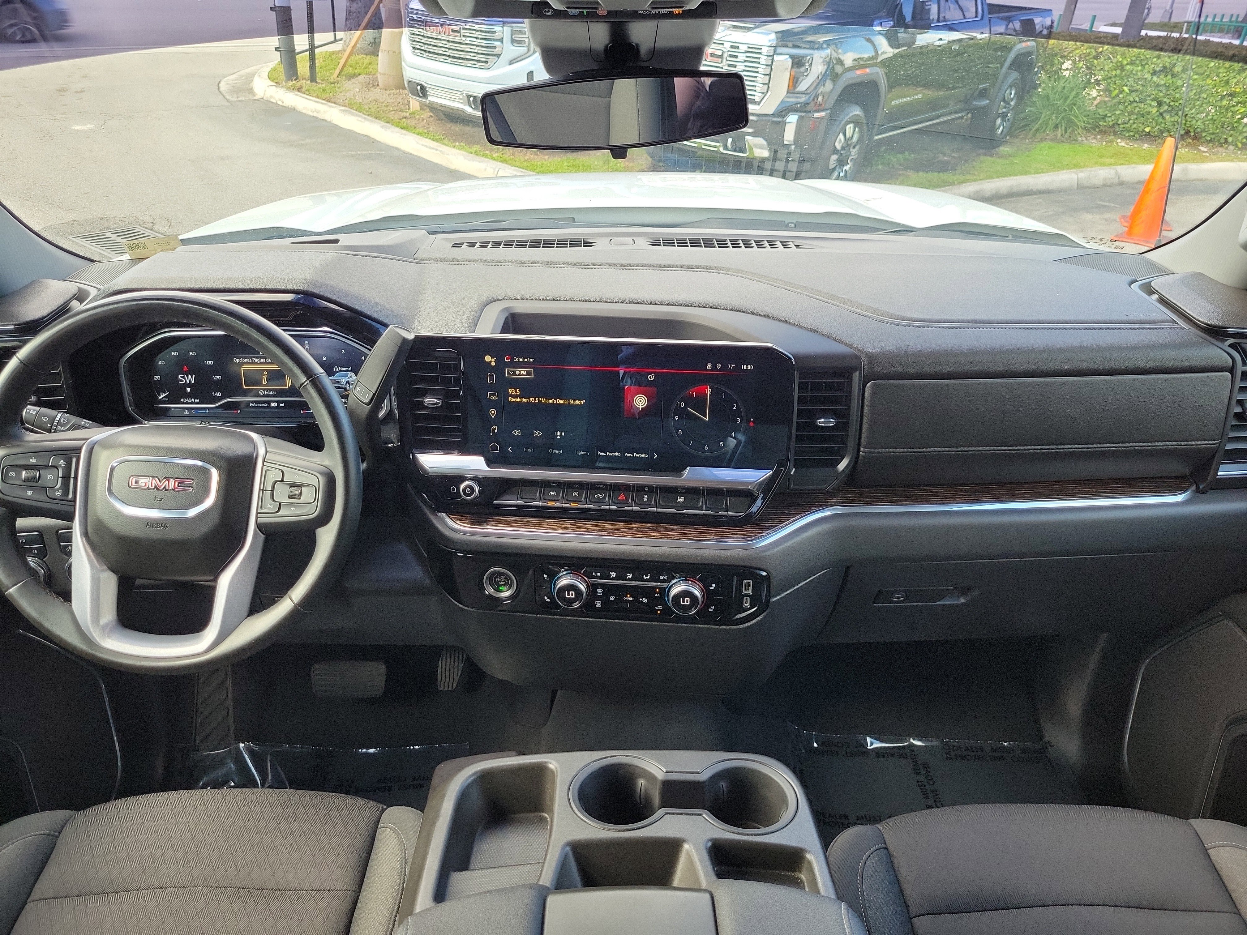 Used 2023 GMC Sierra 1500 Elevation image 17