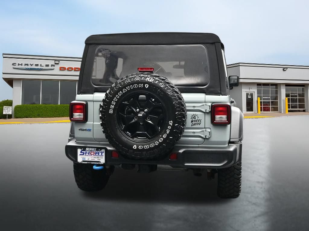 Used 2023 Jeep Wrangler Unlimited w/ Cold Weather Group AWD/4WD image 4