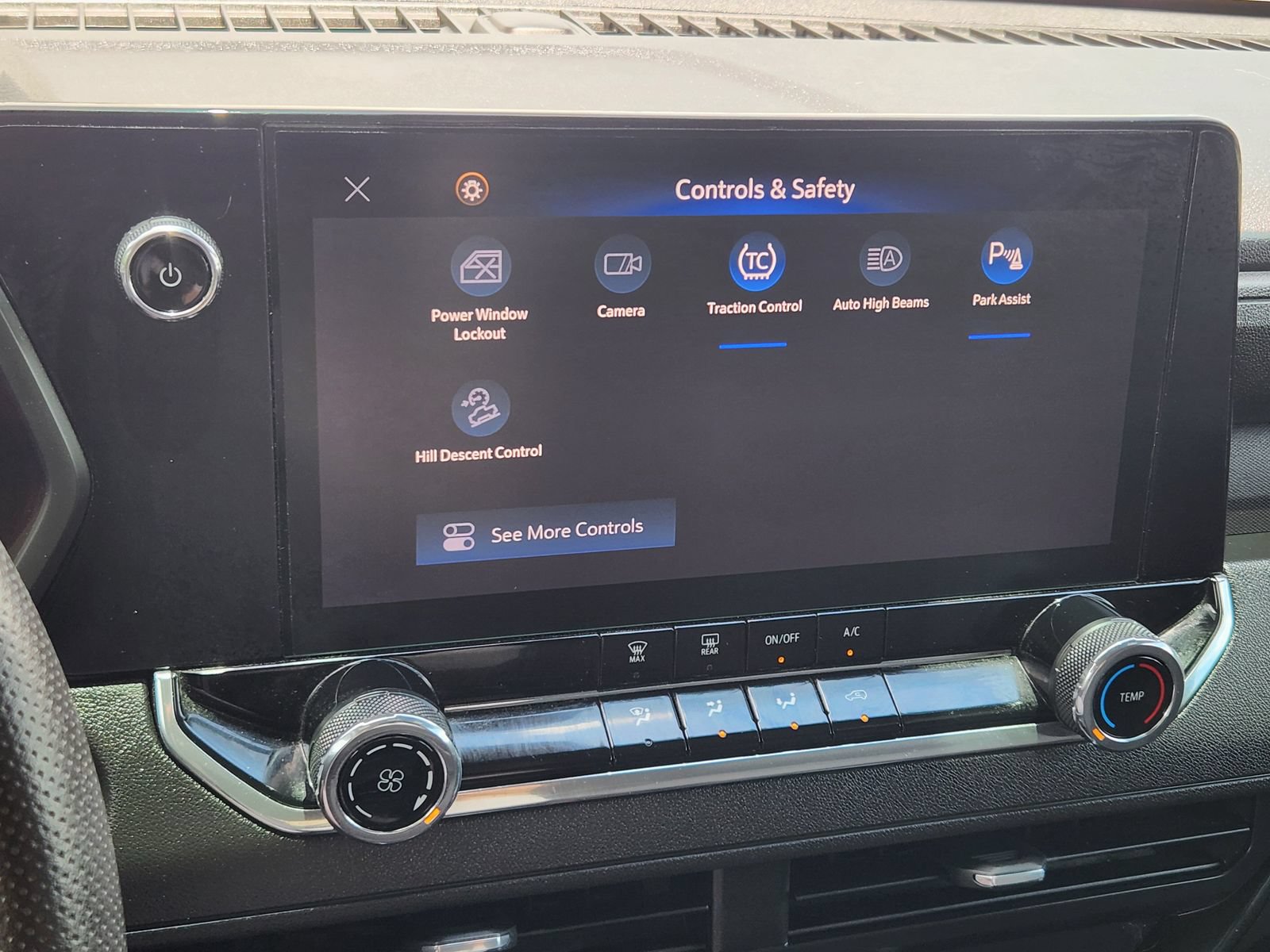 Certified 2024 Chevrolet Colorado Trail Boss w/ Technology Package AWD/4WD image 17