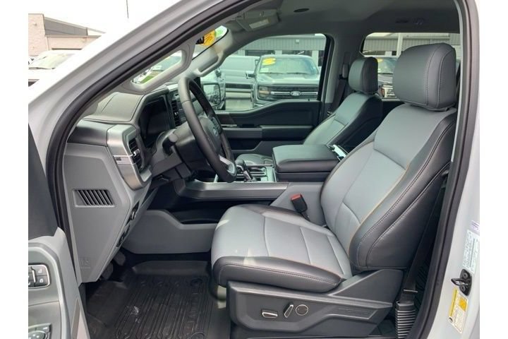 Used 2025 Ford F150 Lariat w/ Equipment Group 502A High AWD/4WD image 10