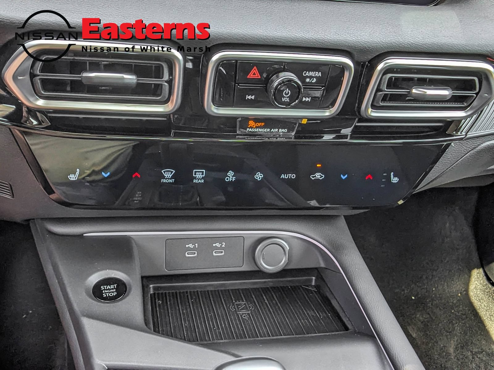 New 2026 Nissan Sentra SR w/ SR Premium Package FWD image 19