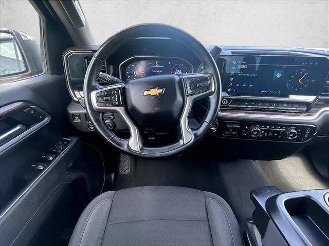 Used 2025 Chevrolet Silverado 1500 LT RWD image 7