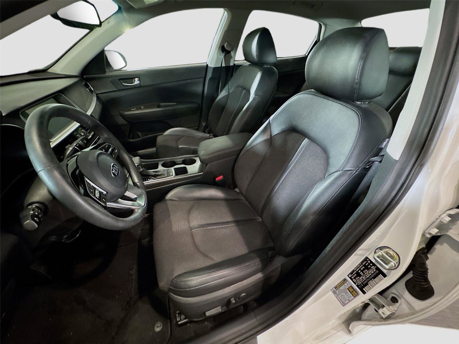 Used 2019 Kia Optima S image 10