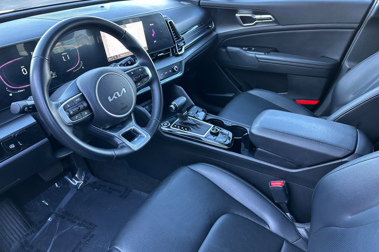 Used 2023 Kia Sportage EX image 7