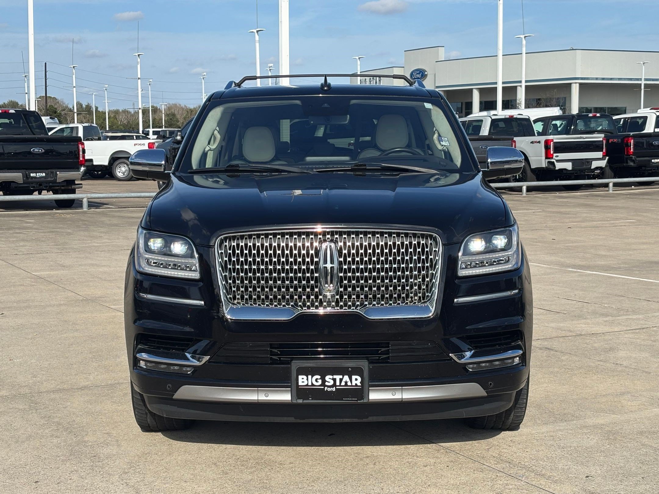 Used 2020 Lincoln Navigator L Black Label w/ Cargo Convenience Package image 9