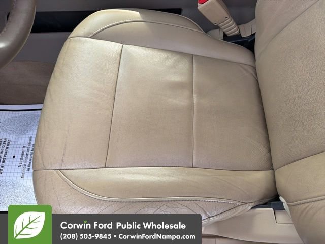 Used 2015 Nissan Armada Platinum w/ 2nd Row Captain Seat Package image 25