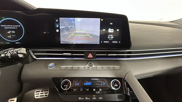 Certified 2025 Hyundai Elantra SEL FWD image 25