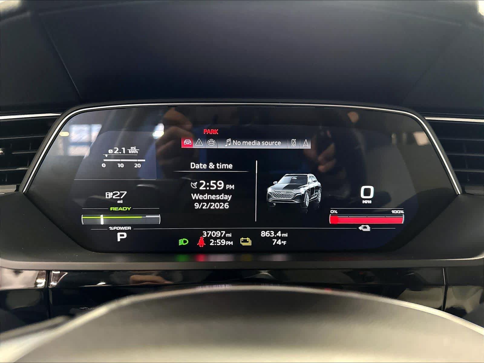 Used 2024 Audi Q8 e-tron Premium Plus AWD/4WD image 24