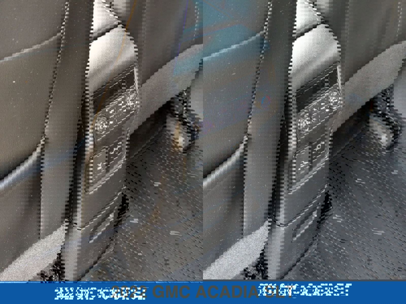 Used 2022 GMC Acadia SLT w/ Technology Package image 25