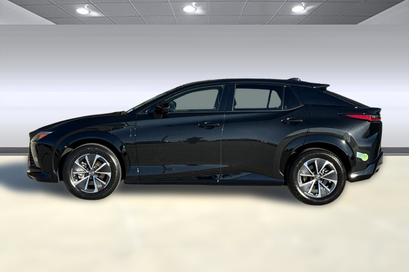 Used 2023 Lexus RZ 450e Premium w/ Technology Package image 2