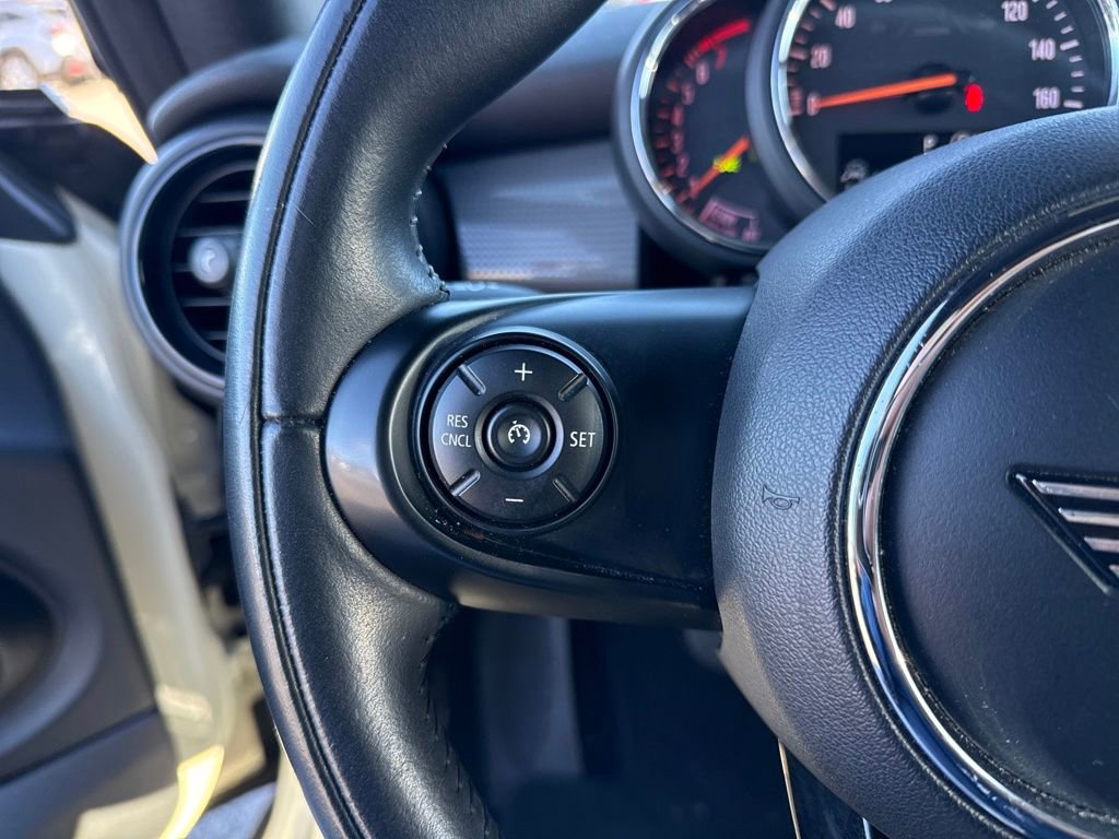 Used 2020 MINI Cooper Convertible image 26