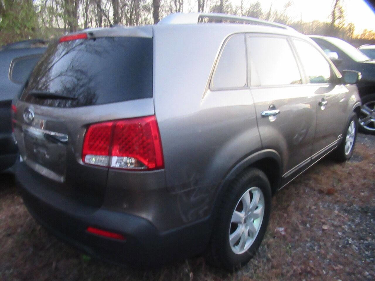 Used 2013 Kia Sorento LX image 5