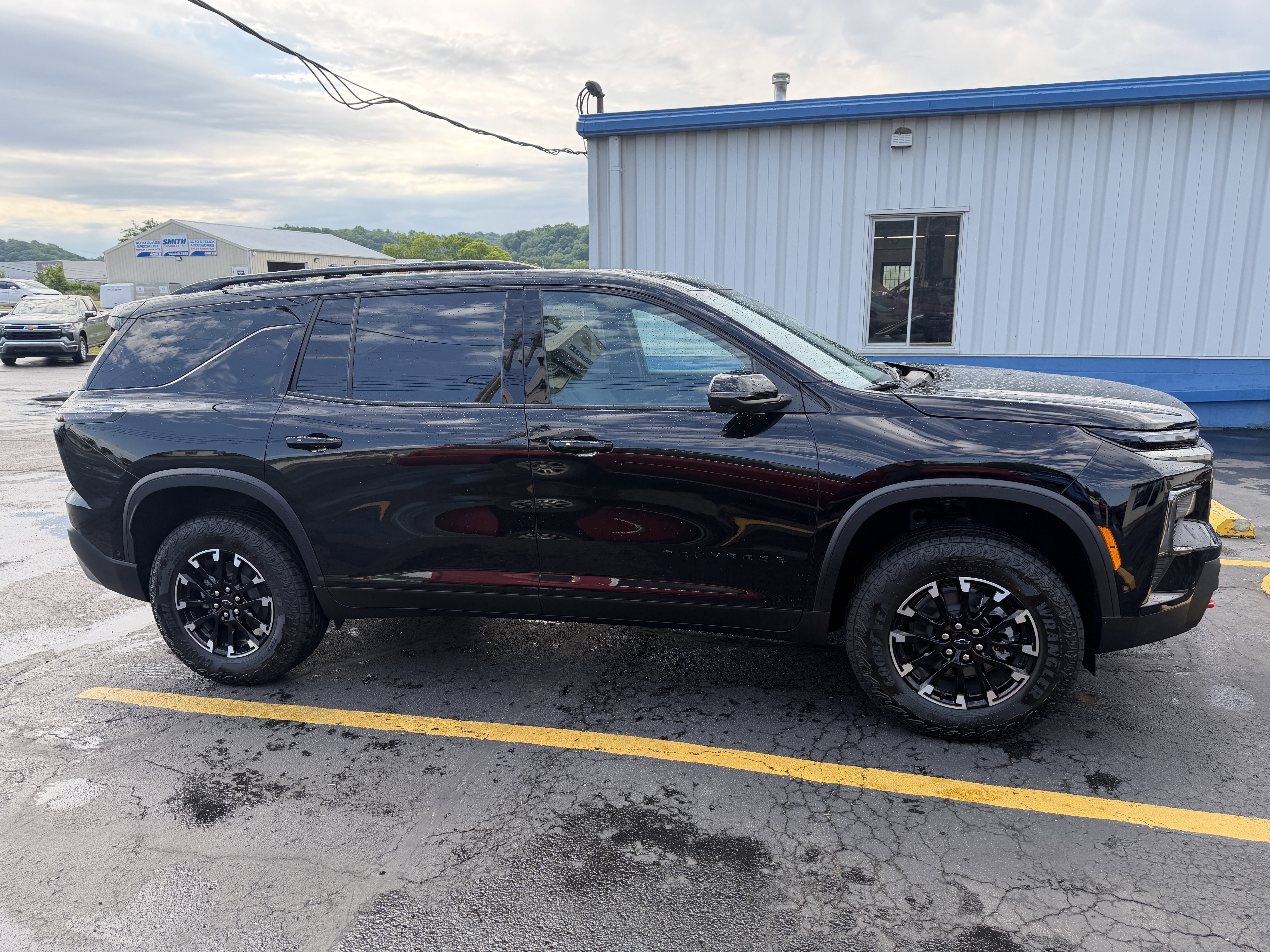 New 2026 Chevrolet Traverse Z71 w/ Enhanced Driving Package AWD/4WD image 7