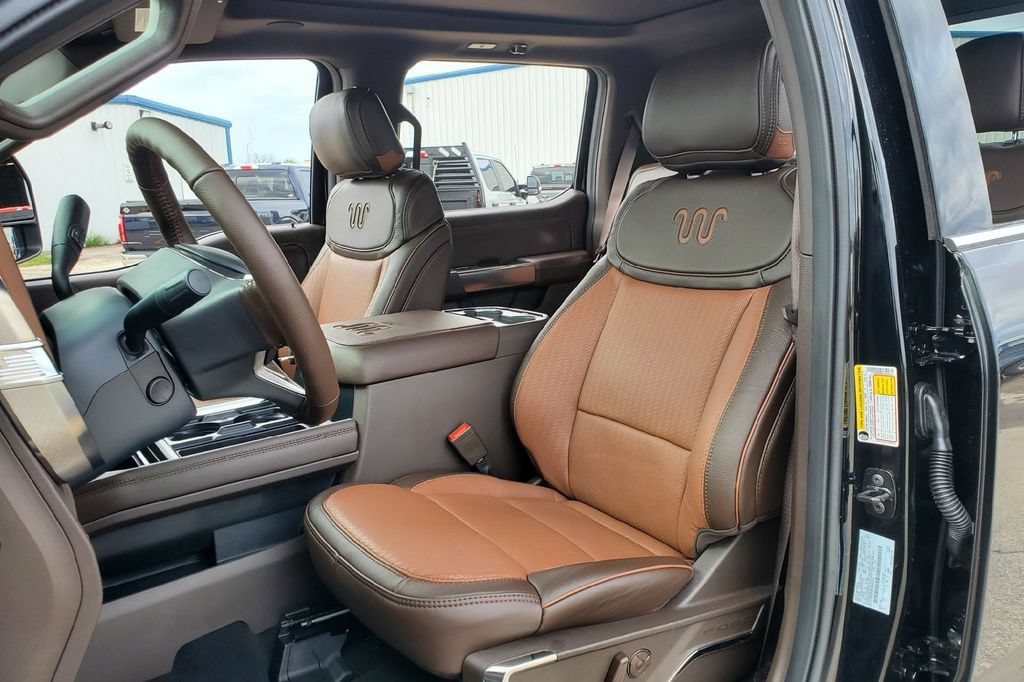 New 2026 Ford F250 King Ranch w/ Chrome Package AWD/4WD image 9