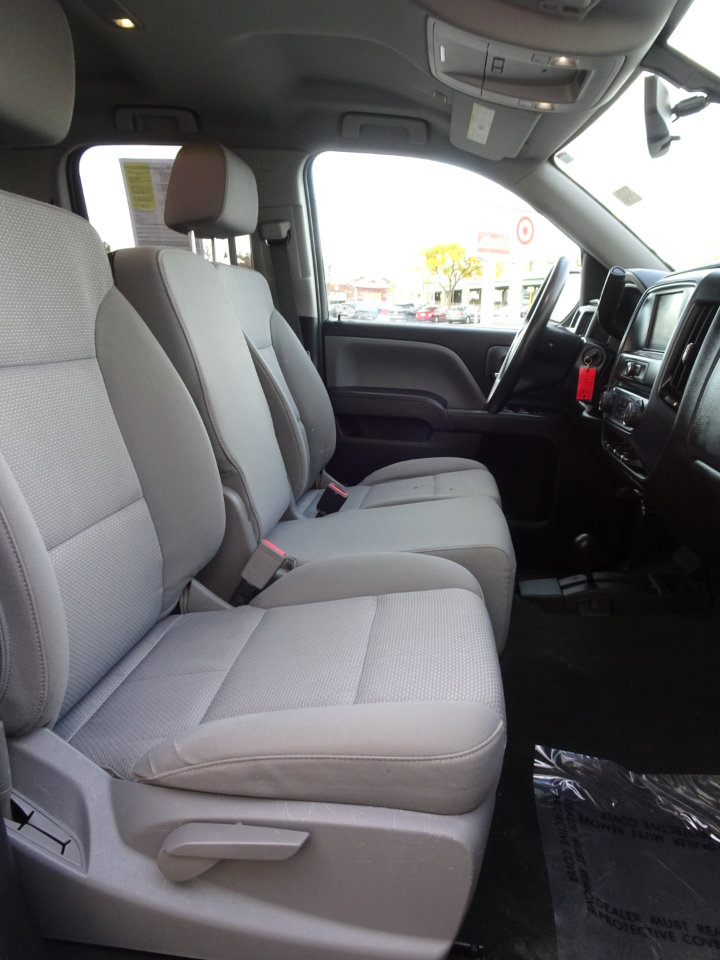 Used 2018 Chevrolet Silverado 1500 Custom w/ Custom Value Package image 14