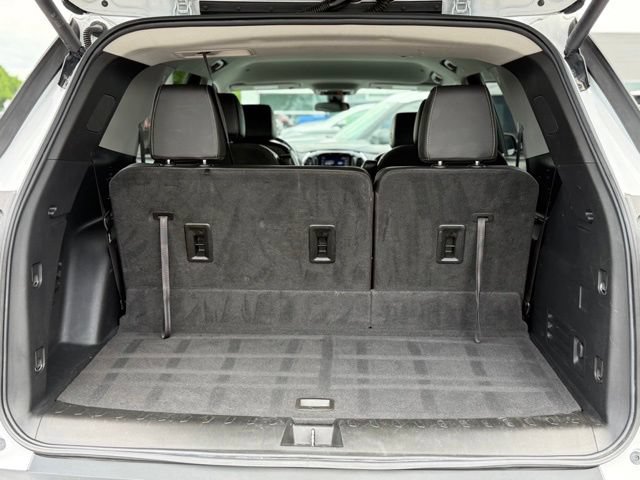 Used 2021 Chevrolet Traverse LT AWD/4WD image 23